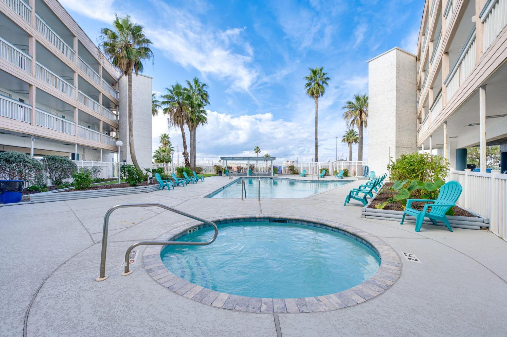 Corpus Christi Condo Pool And Access To North Beach Exterior photo